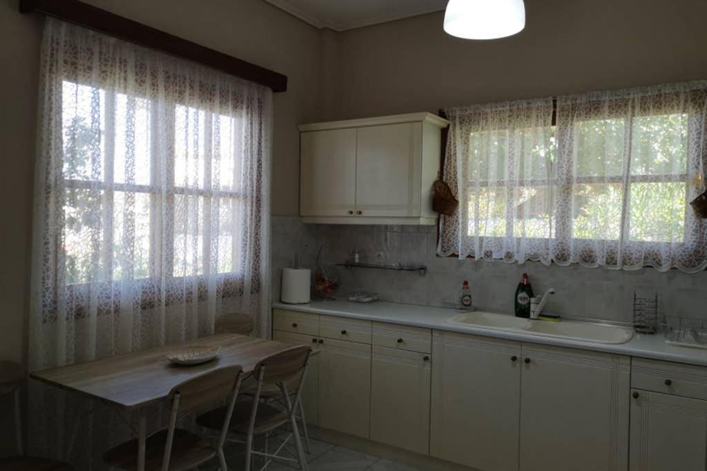 Village View Неа Епидаврос Екстериор снимка